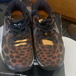 Cheetah Kobe 7 size 12